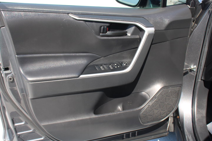 Certified 2024 Toyota RAV4 LE image 10