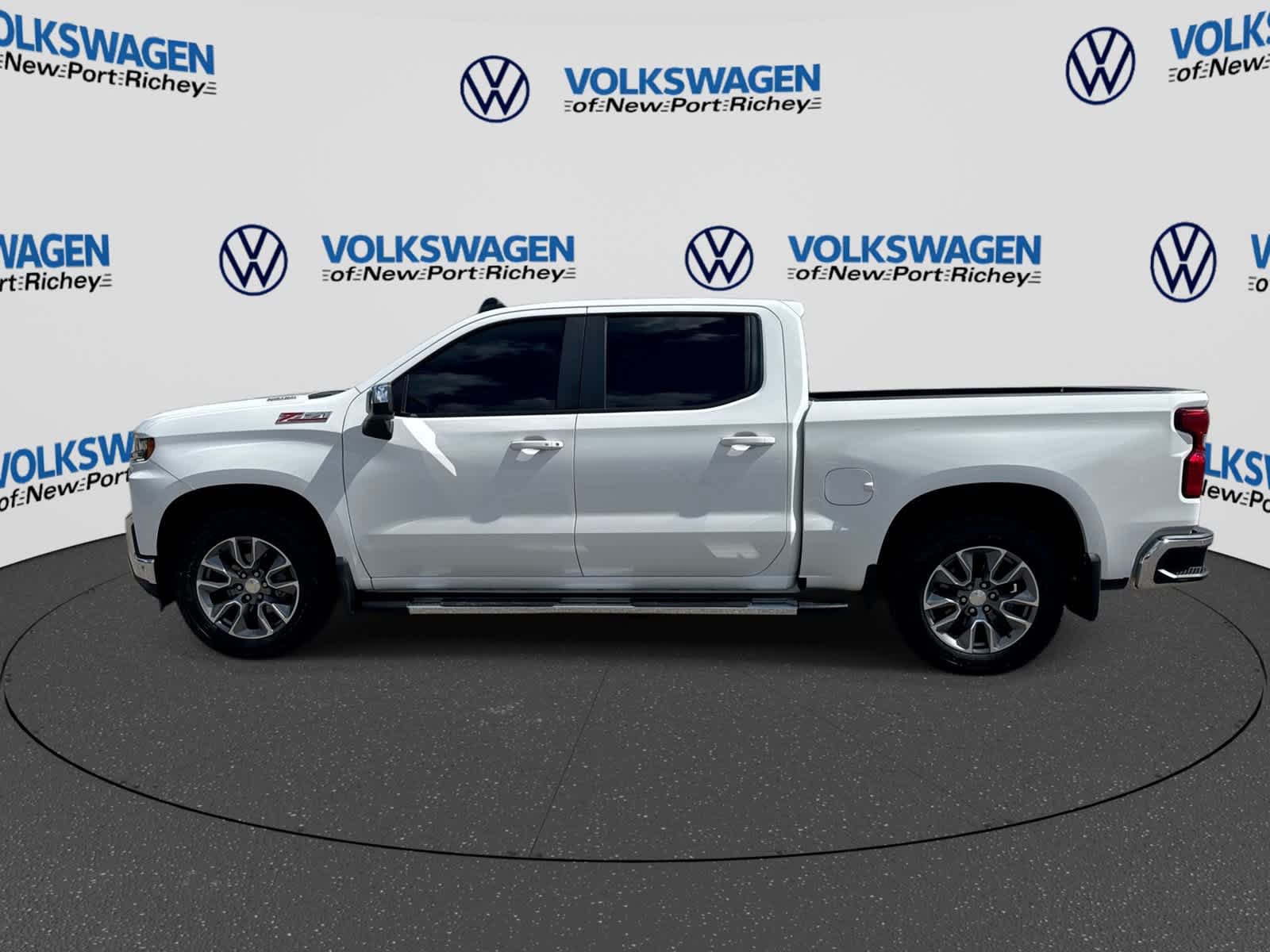 Used 2021 Chevrolet Silverado 1500 LT w/ True North Edition Plus AWD/4WD image 11