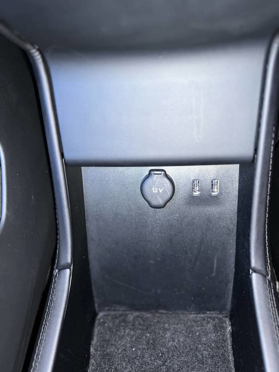 Used 2013 Tesla Model S Long Range image 26