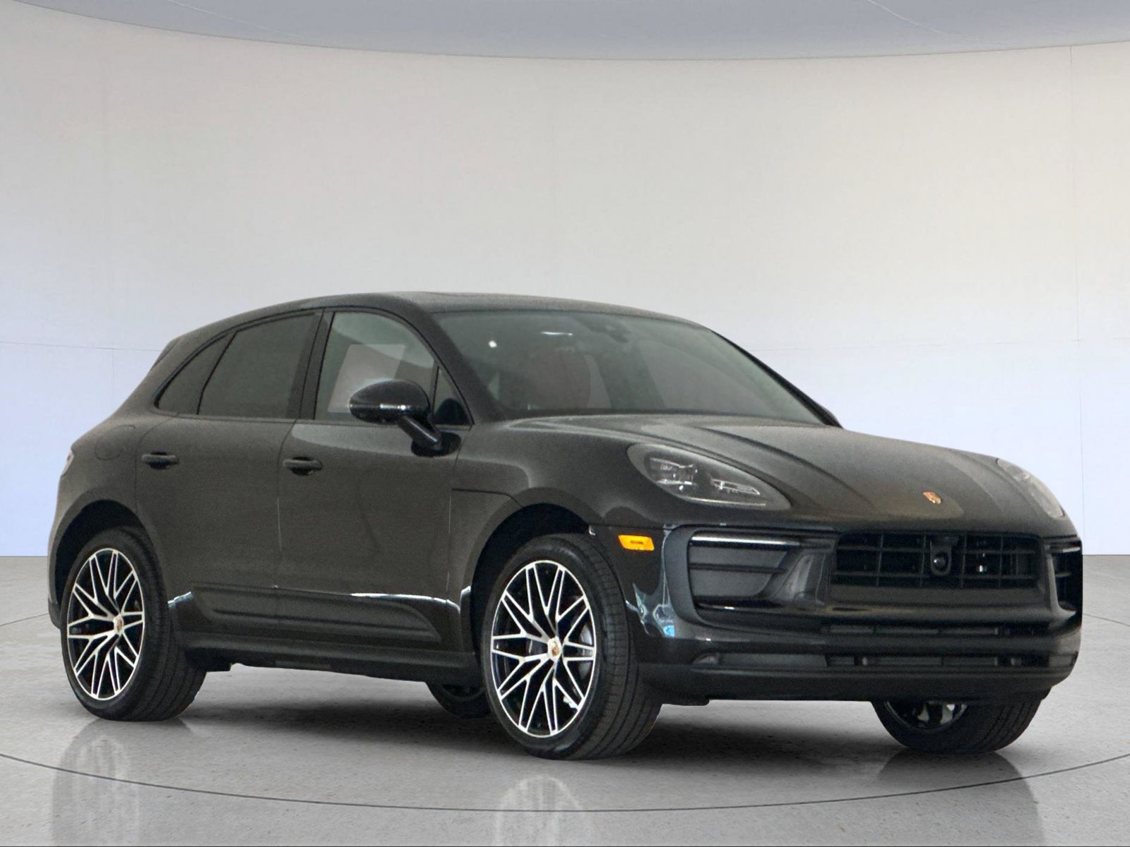 New 2026 Porsche Macan AWD/4WD image 10