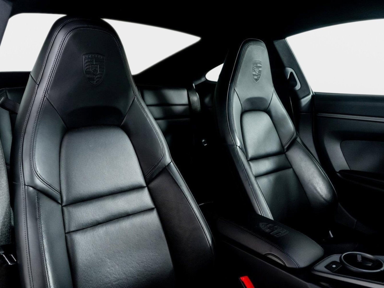 Used 2020 Porsche 911 Carrera 4S w/ Sport Package image 29