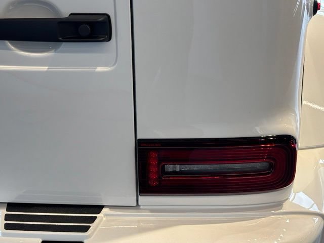New 2027 Mercedes-Benz G 580 e image 12