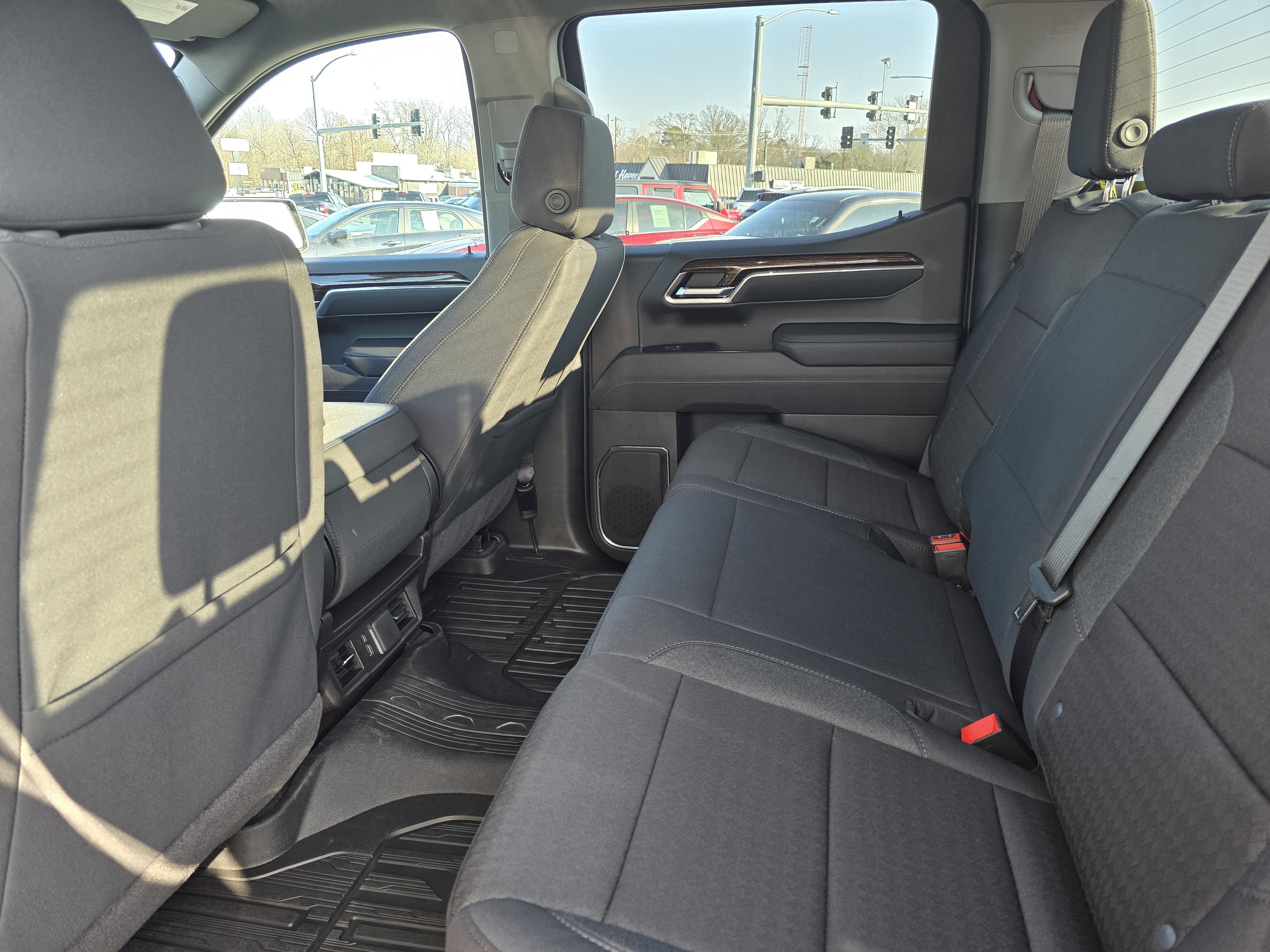 New 2026 GMC Sierra 1500 SLE image 16