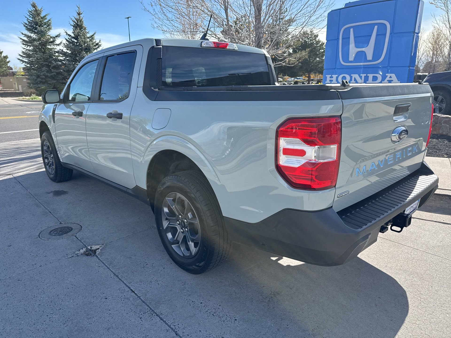 Used 2024 Ford Maverick XLT image 8