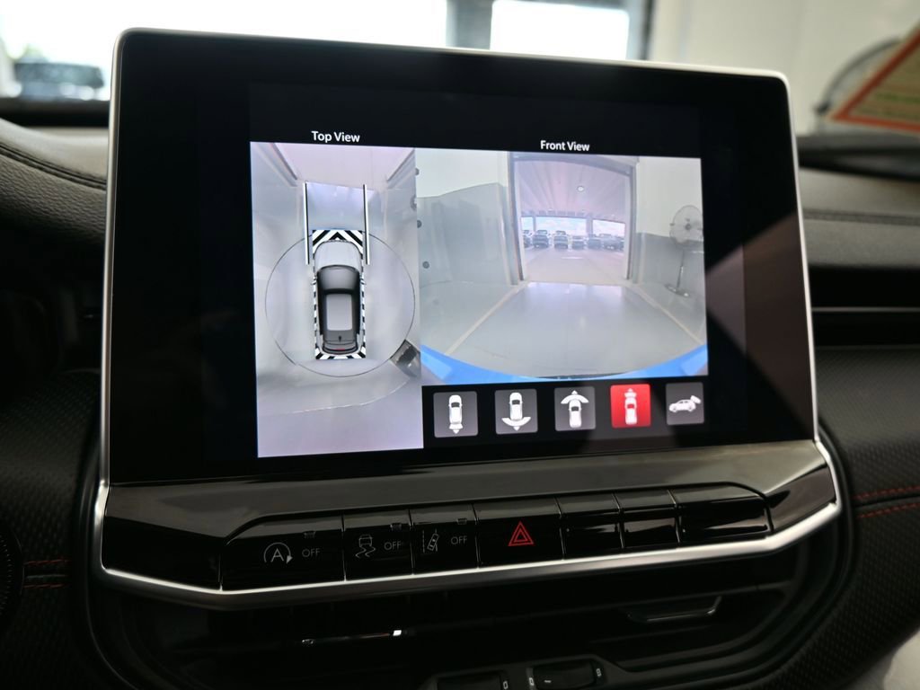 Used 2023 Jeep Compass Trailhawk w/ Trailhawk Elite Group image 26