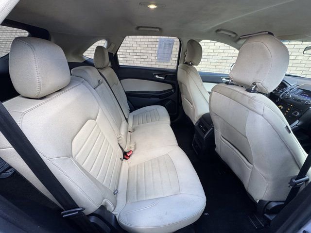 Used 2016 Ford Edge SE image 11