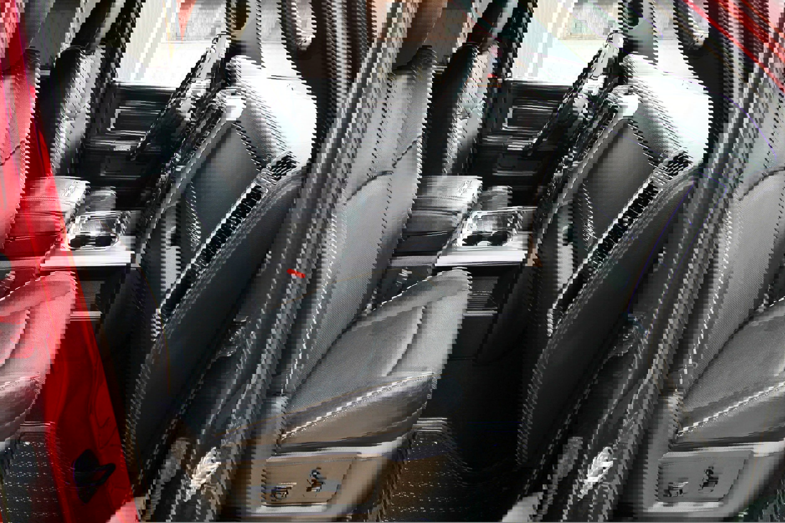 Used 2018 RAM 3500 Laramie Longhorn image 41