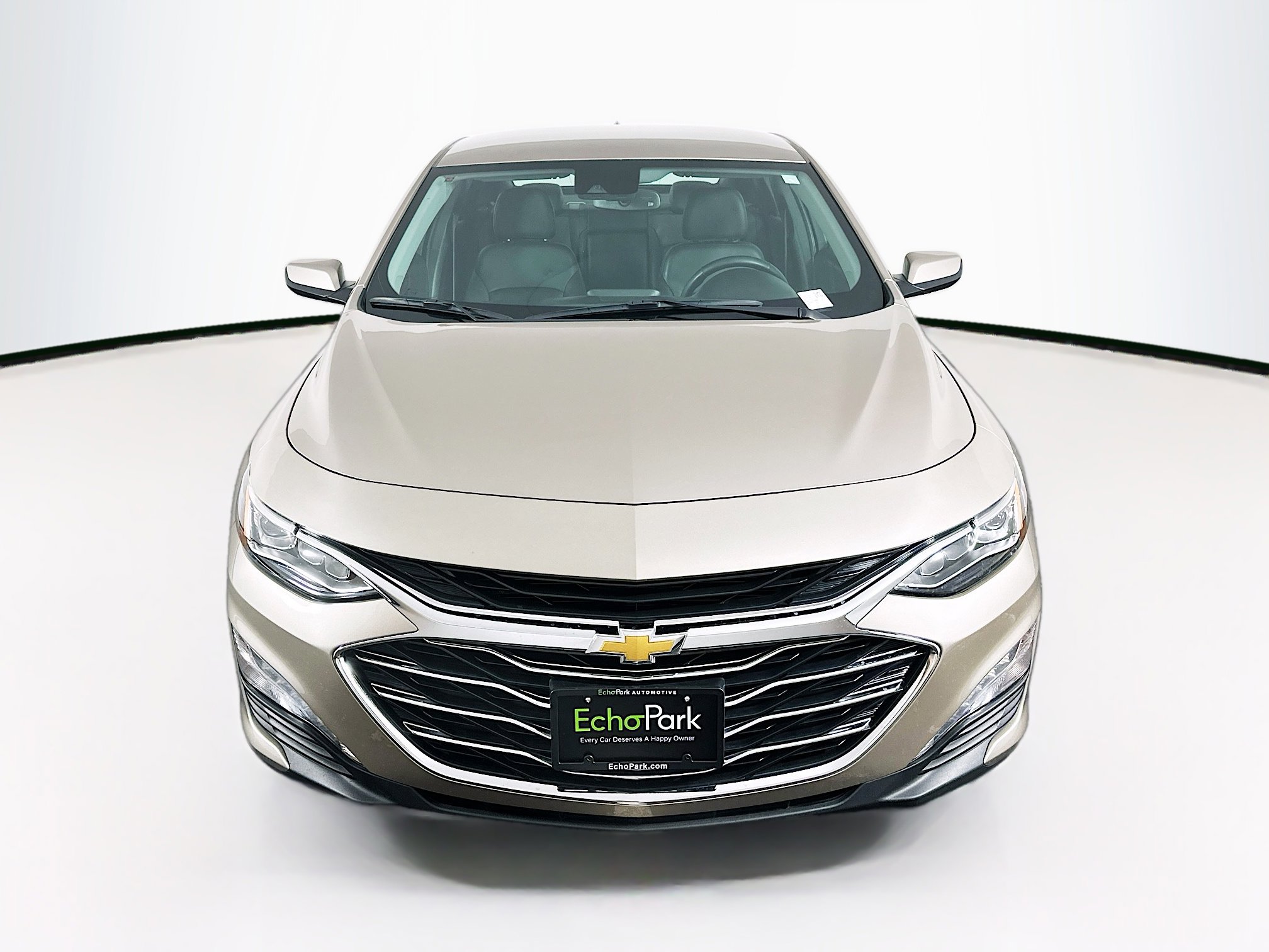 Used 2024 Chevrolet Malibu LT image 2