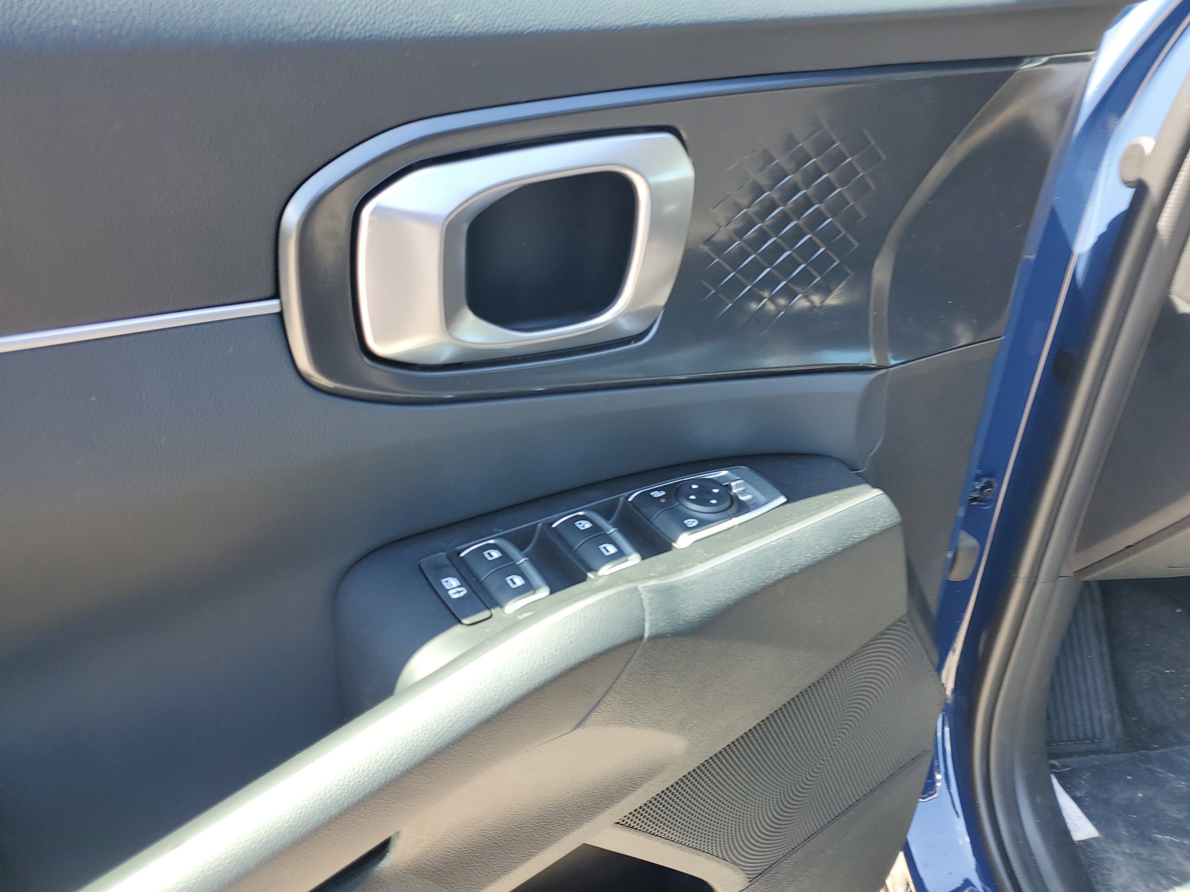 New 2025 Kia Sorento EX image 12