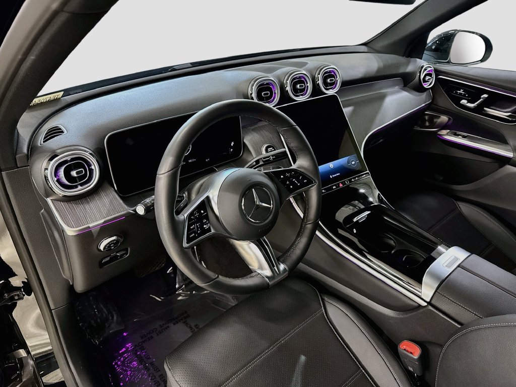 Certified 2026 Mercedes-Benz GLC 300 4MATIC image 9