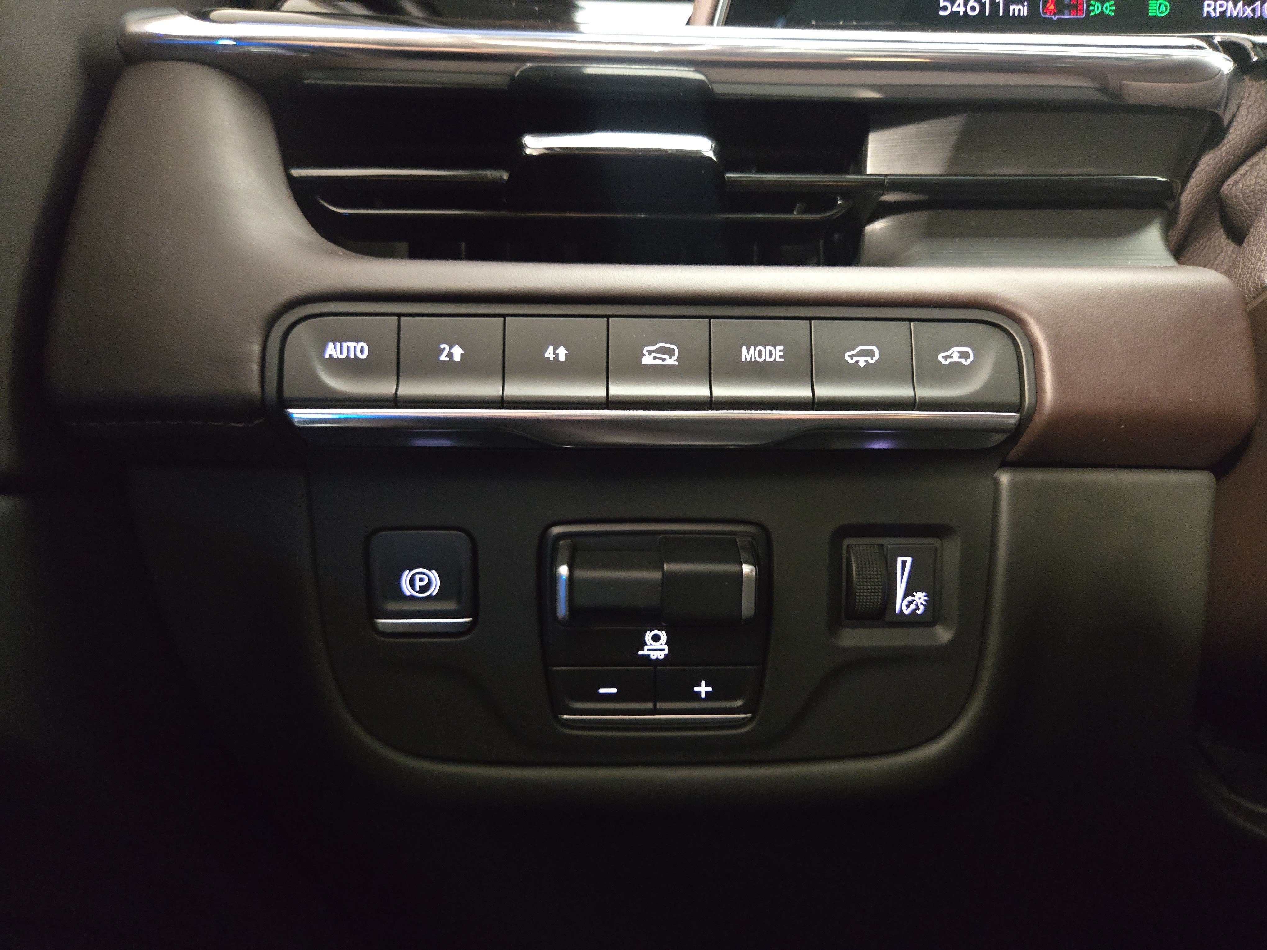 Used 2023 Cadillac Escalade Premium Luxury Platinum AWD/4WD image 31