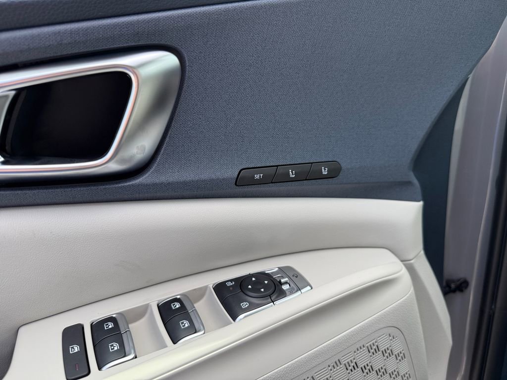 New 2026 Kia Carnival SX FWD image 18