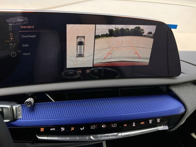 New 2026 Cadillac Optiq Luxury 2 RWD image 16