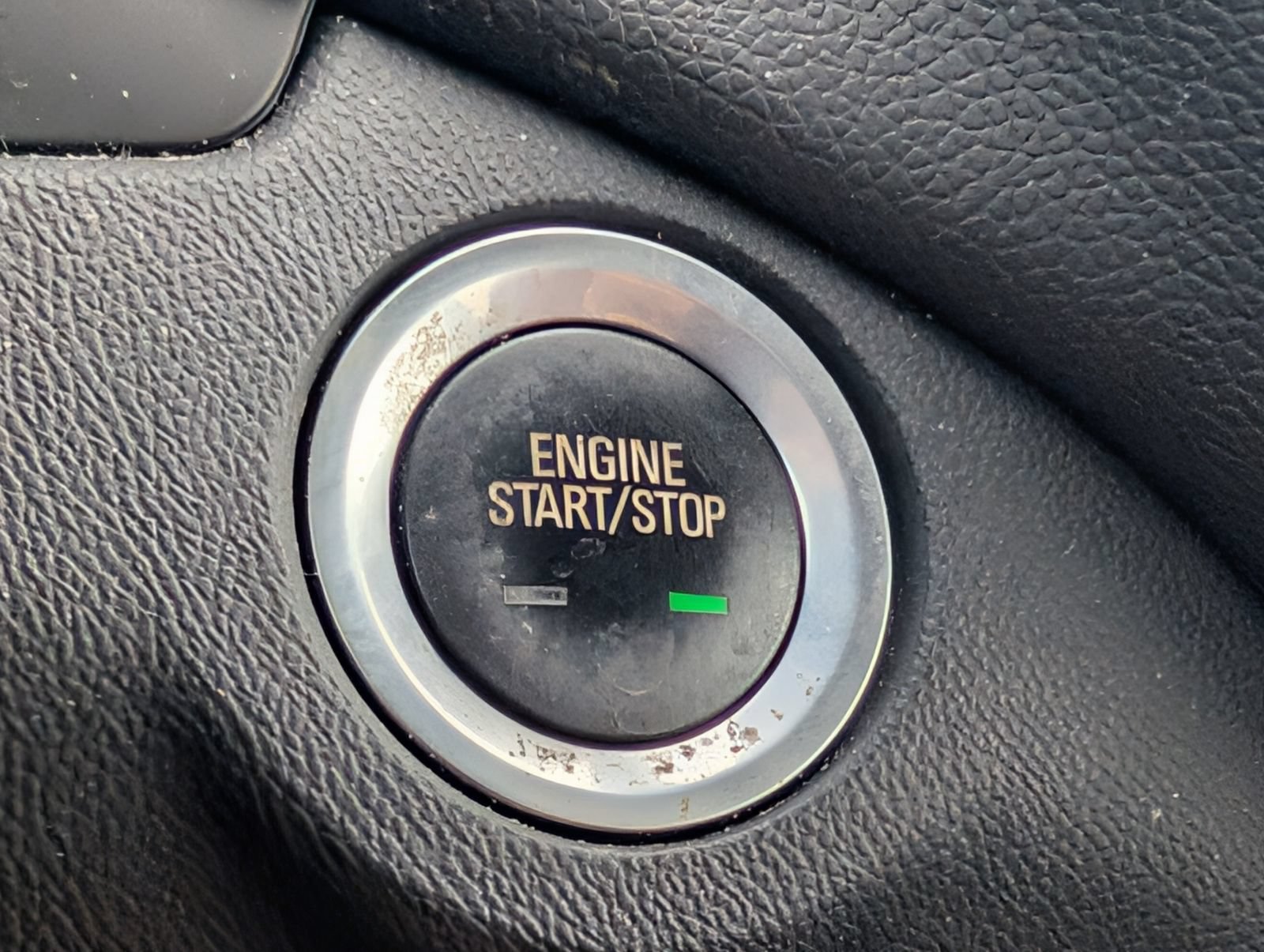 Used 2019 Chevrolet Equinox LT FWD image 17