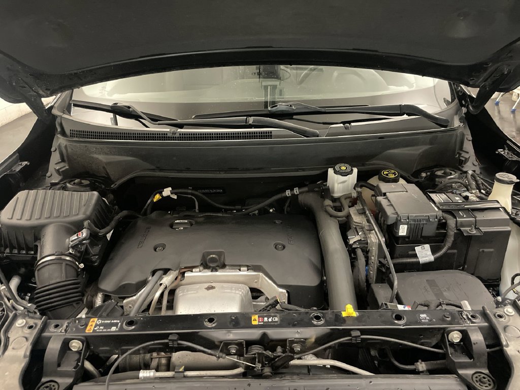 Used 2019 GMC Terrain SLT w/ Preferred Package FWD image 24