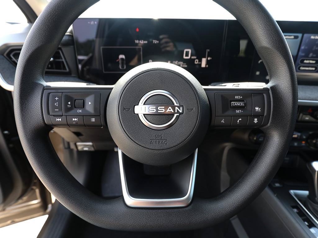 New 2026 Nissan Kicks SV w/ Interior Electronics Package AWD/4WD image 12