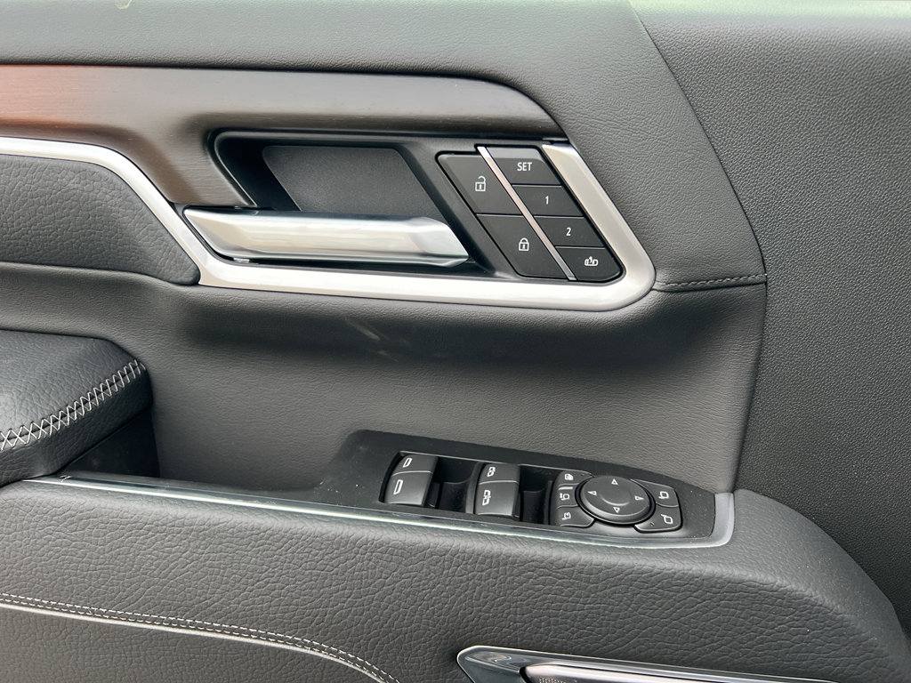 New 2026 GMC Sierra 3500 Denali w/ Denali Reserve Package image 18