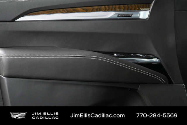 Used 2026 Cadillac Escalade ESV Platinum Sport AWD/4WD image 6