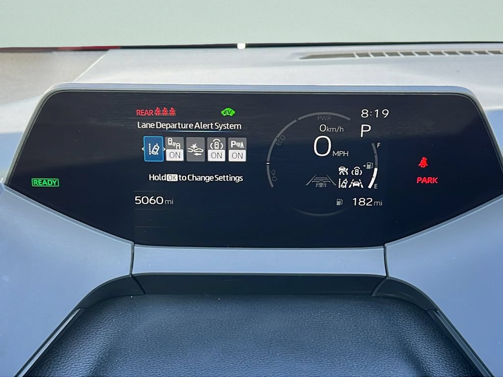 Used 2025 Toyota Prius Limited w/ Limited Premium Package FWD image 22