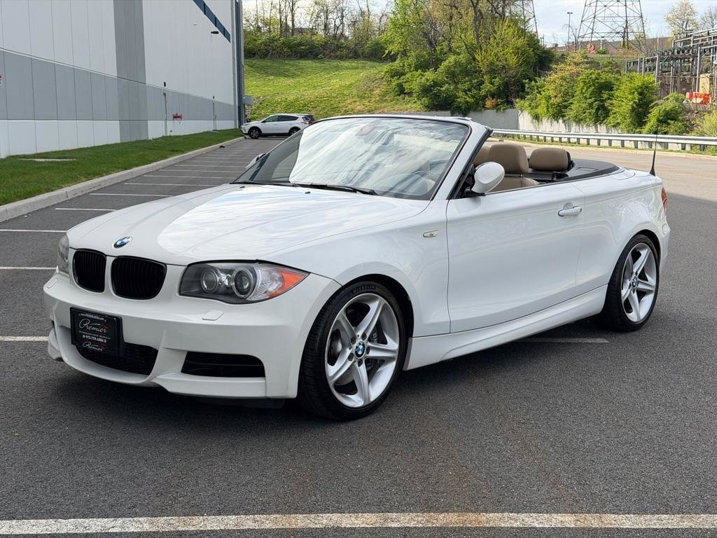Used 2009 BMW 135i Convertible RWD image 11