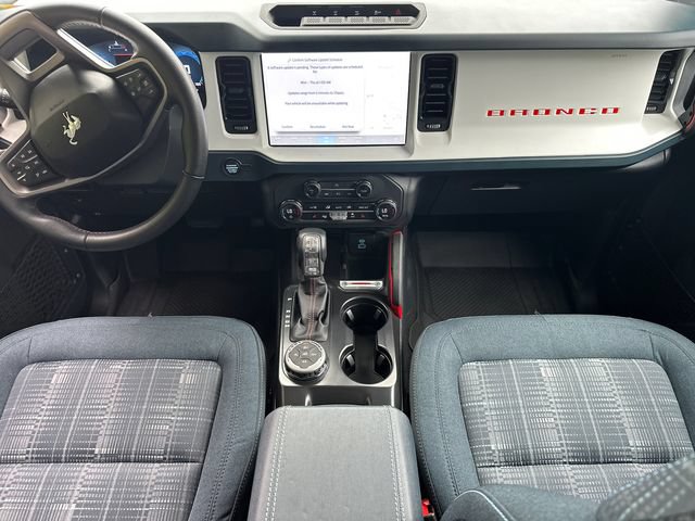 Certified 2025 Ford Bronco Heritage Edition AWD/4WD image 18