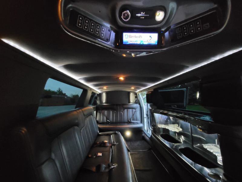 Used 2013 Lincoln MKT Limo AWD image 65