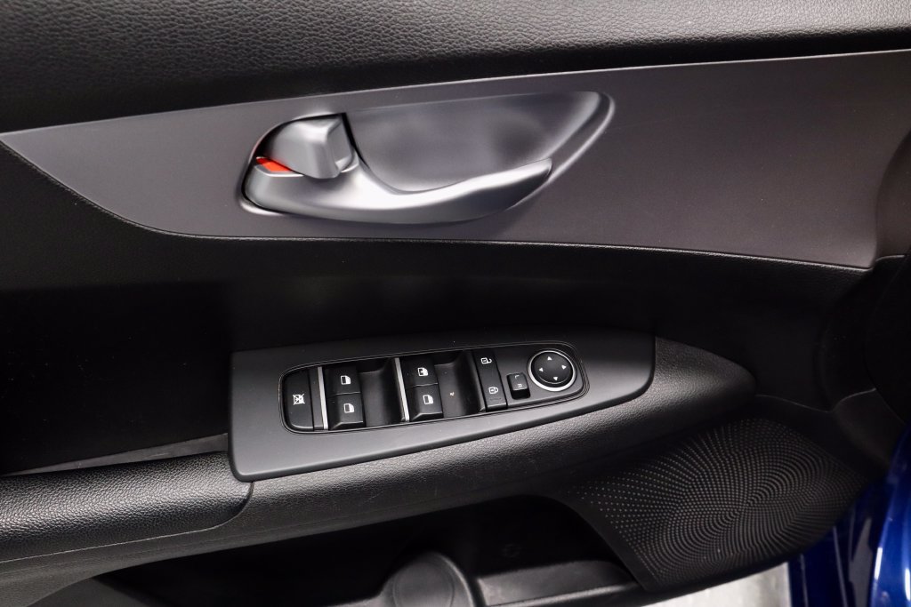 Used 2024 Kia Forte LXS w/ LXS Technology Package FWD image 22