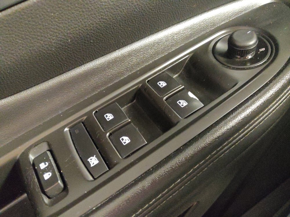 Used 2020 Buick Encore Preferred FWD image 27