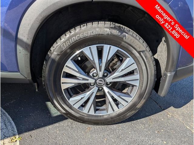Certified 2023 Nissan Rogue SV image 27