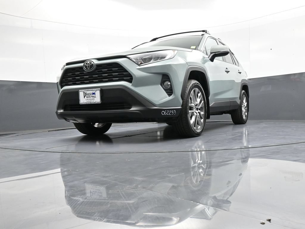 Certified 2020 Toyota RAV4 XLE Premium AWD/4WD image 27