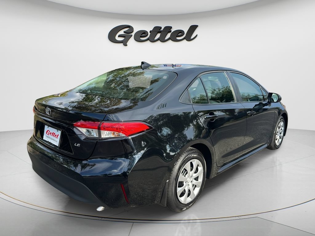 Certified 2026 Toyota Corolla LE FWD image 5