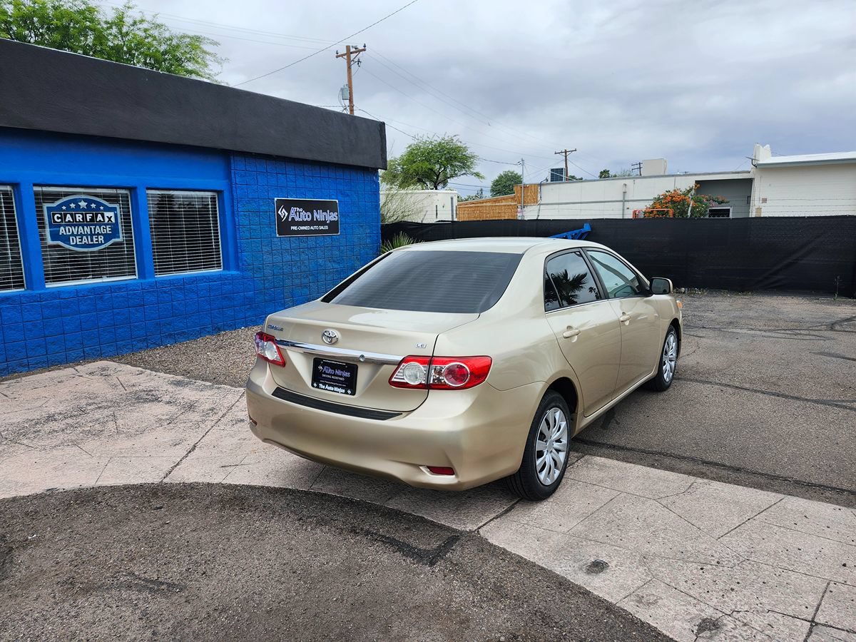 Used 2013 Toyota Corolla LE FWD image 11