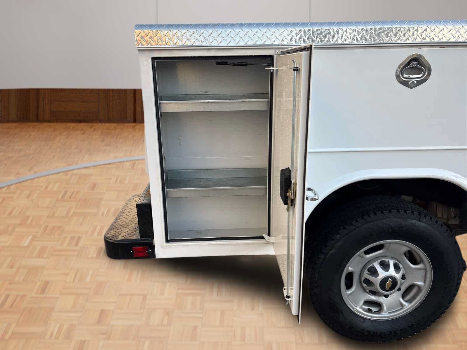 Used 2025 Chevrolet Silverado 2500 W/T RWD image 11