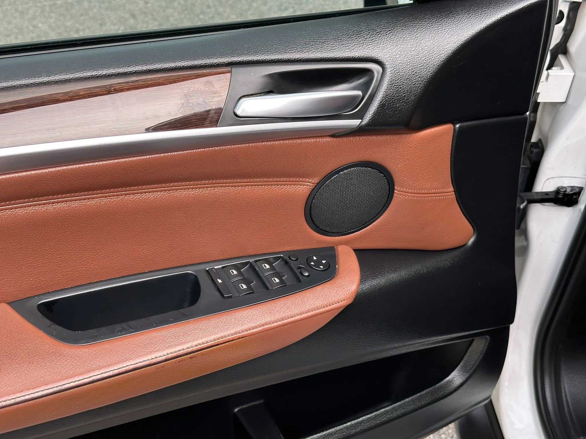 Used 2012 BMW X5 xDrive35d image 11