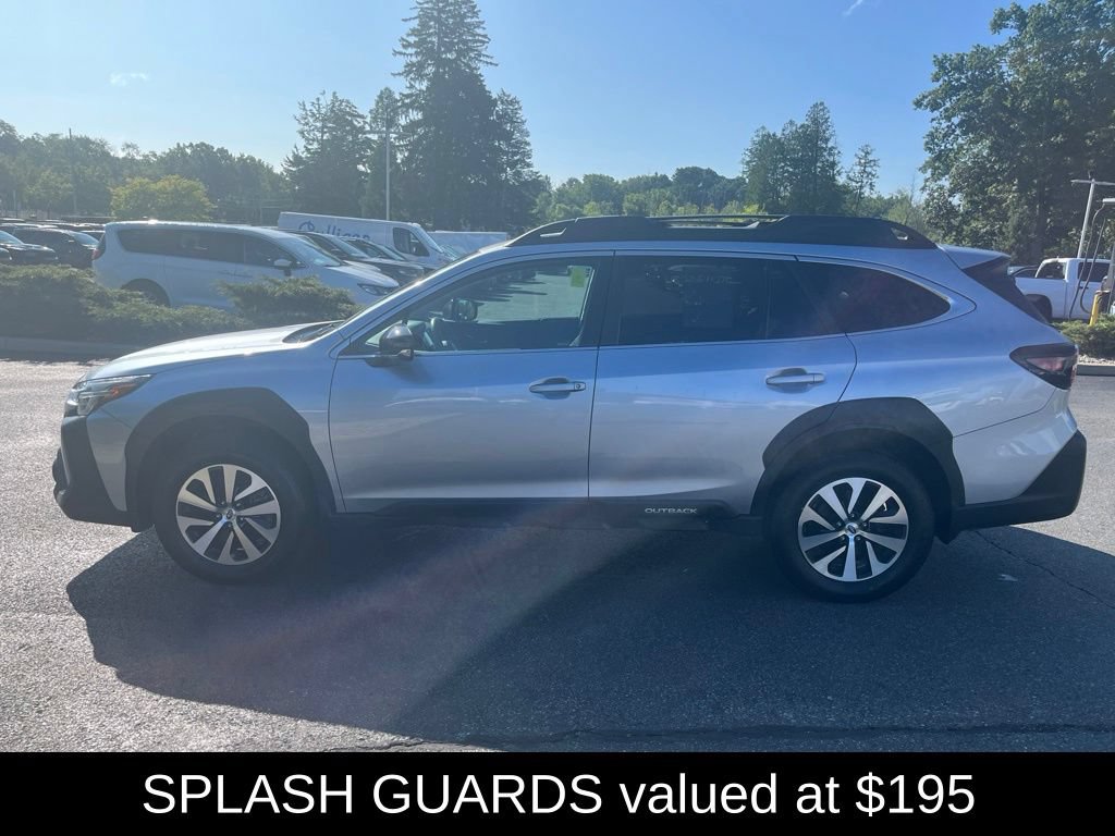 Used 2023 Subaru Outback Premium AWD/4WD image 7