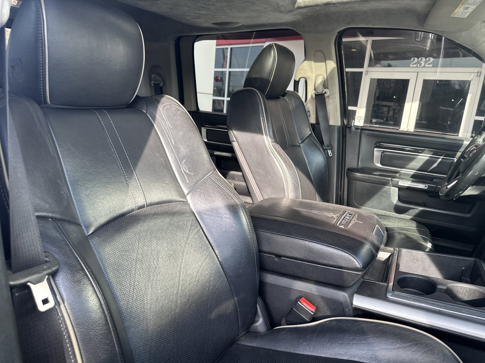 Used 2014 RAM 2500 Longhorn image 29