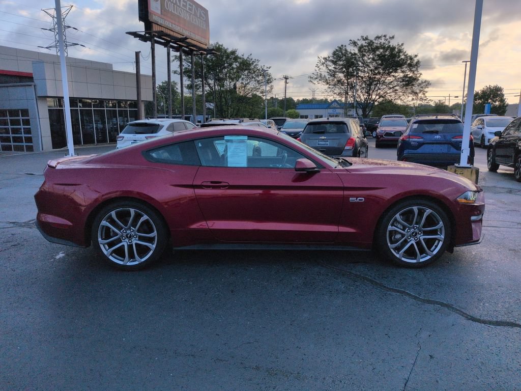 Used 2019 Ford Mustang GT Premium RWD image 6