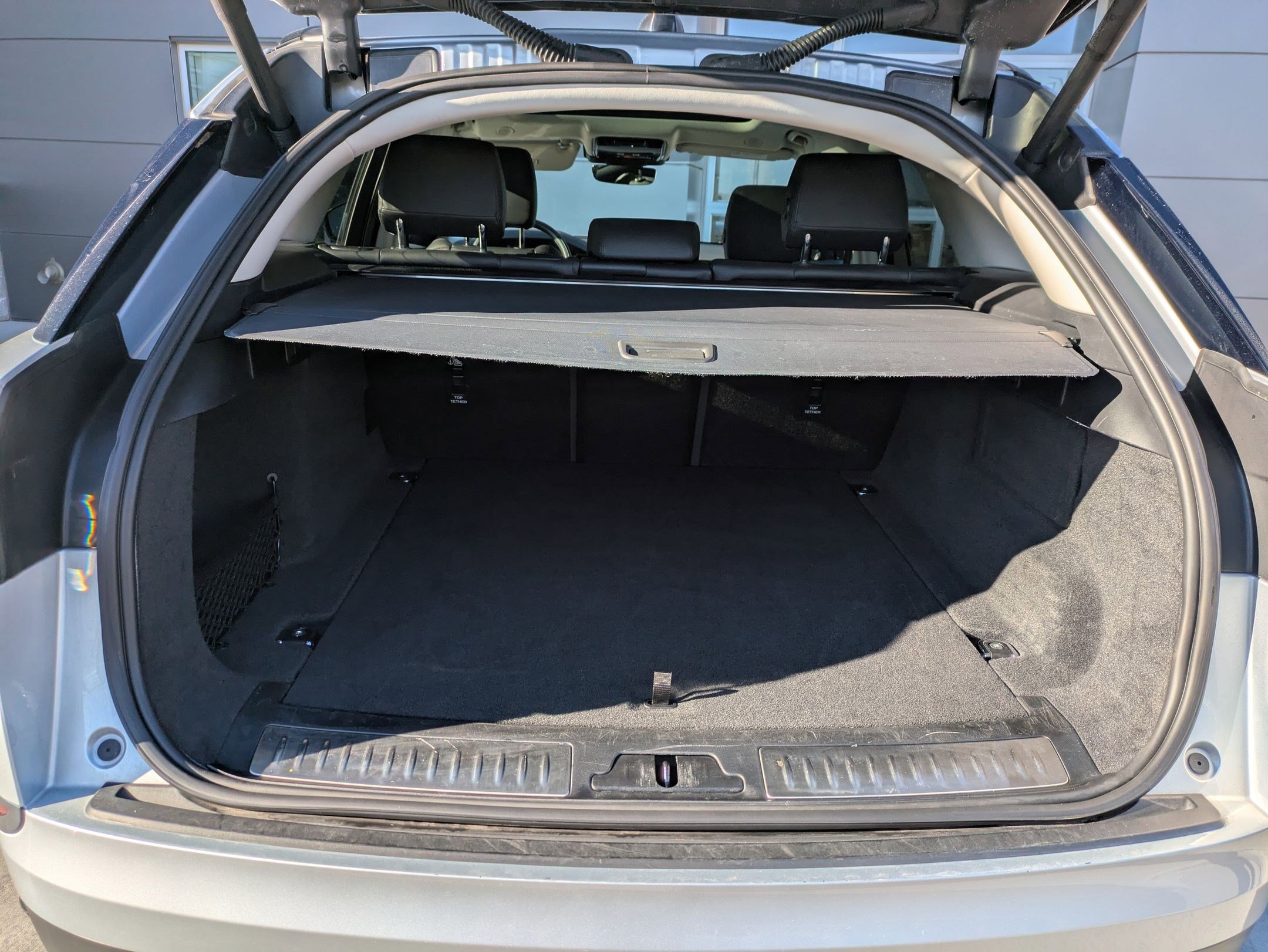 Certified 2024 Land Rover Range Rover Velar S image 28