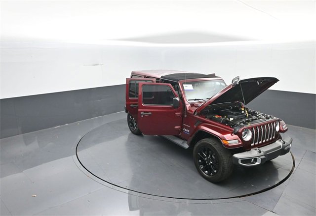 Used 2021 Jeep Wrangler Unlimited Sahara w/ Cold Weather Group image 38