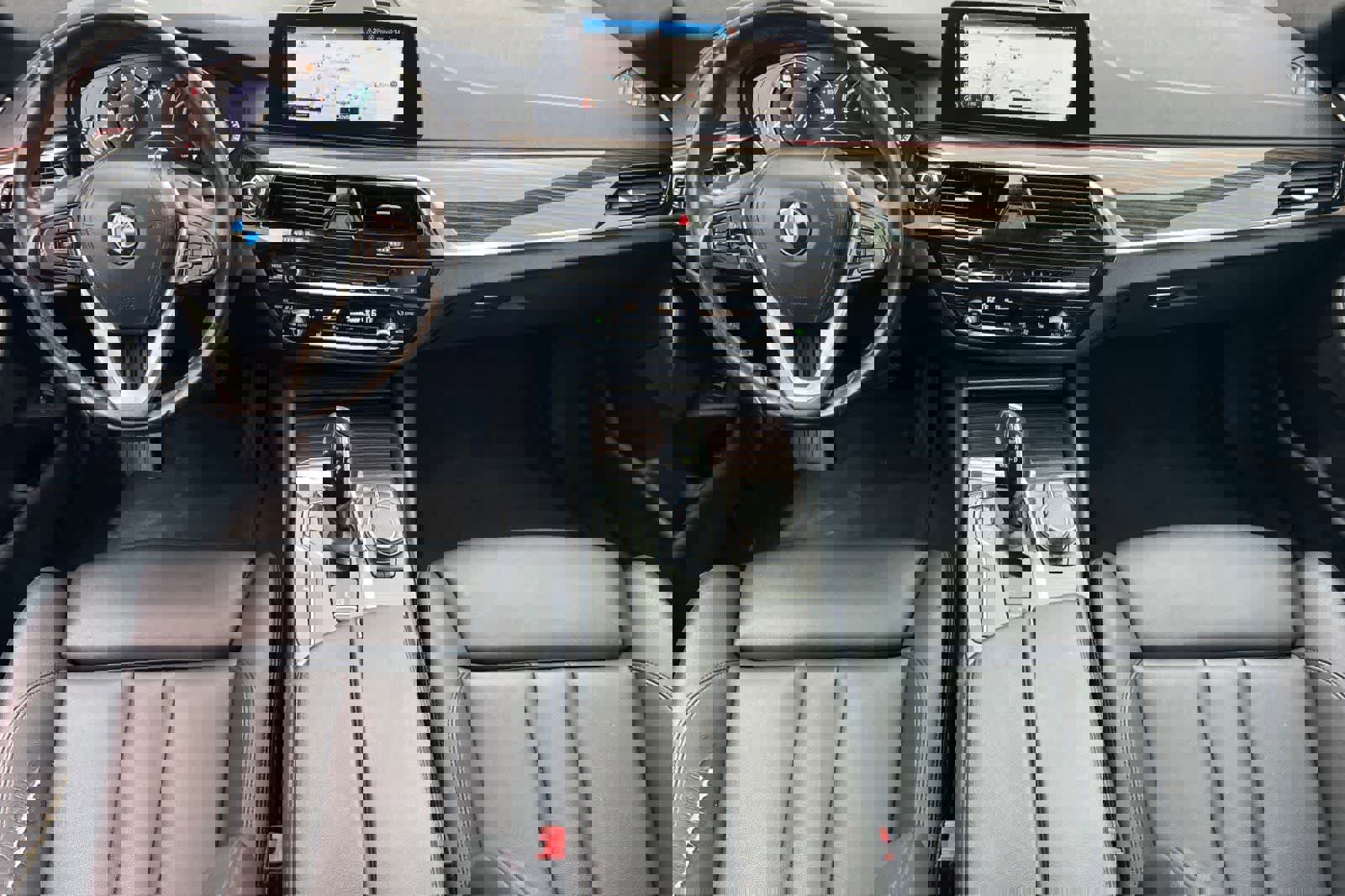 Used 2018 BMW 530e w/ Premium Package 2 image 4