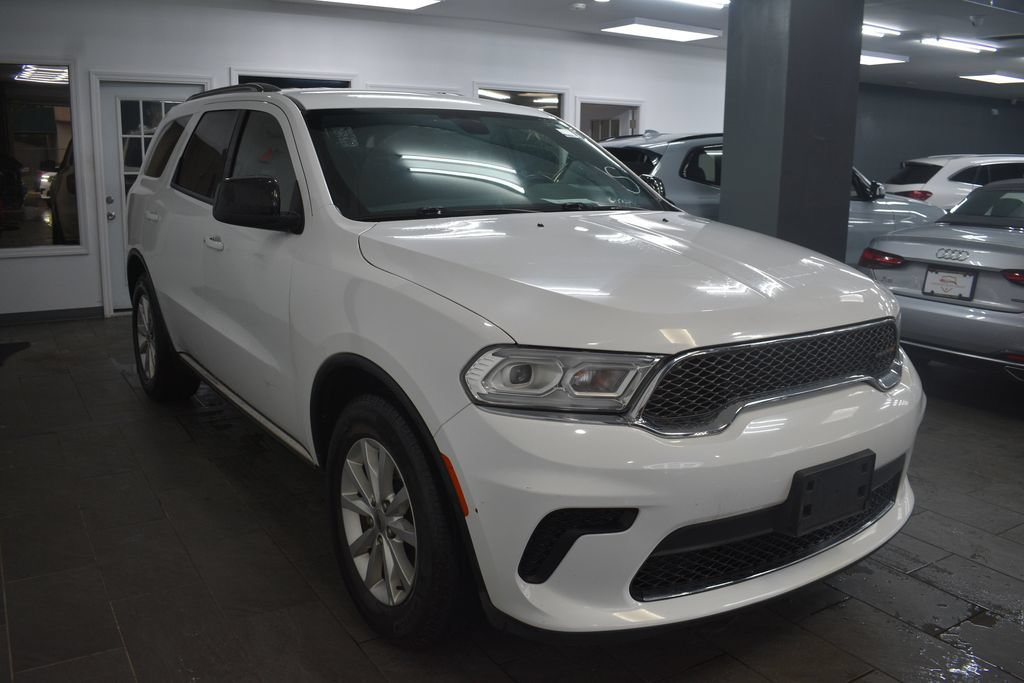 Used 2023 Dodge Durango SXT RWD image 4
