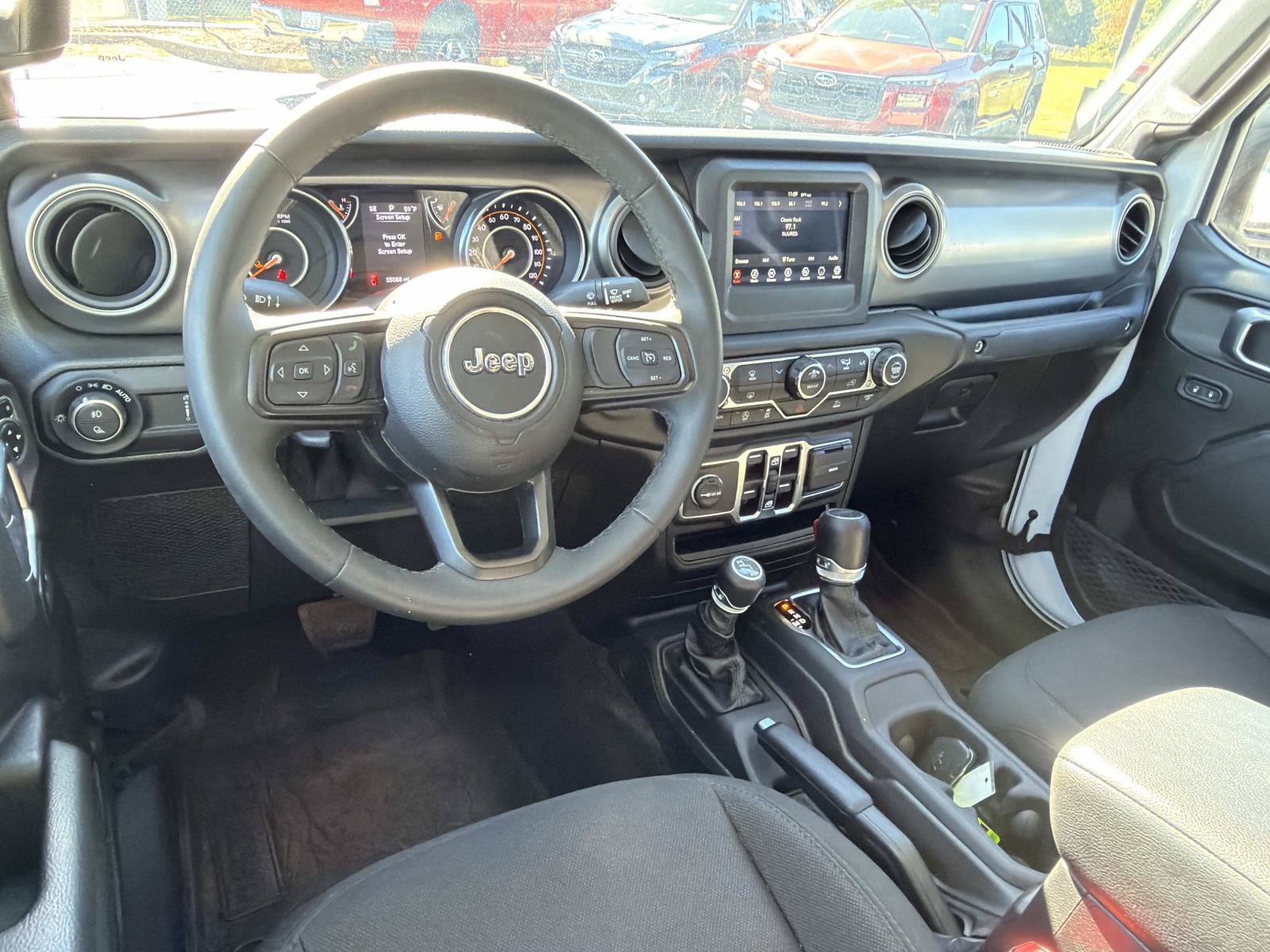 Used 2023 Jeep Gladiator Sport AWD/4WD image 23