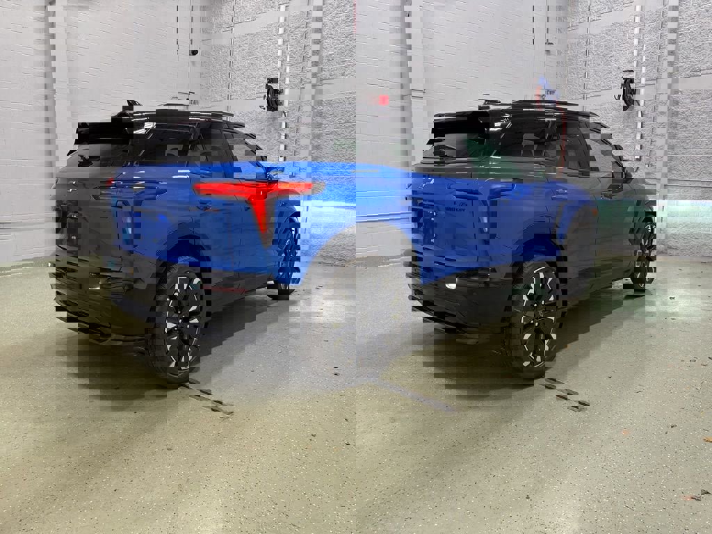 New 2026 Chevrolet Blazer EV RS AWD/4WD image 3