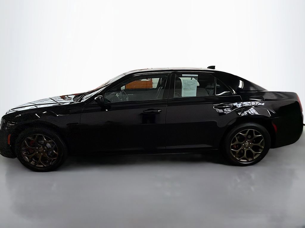 Used 2016 Chrysler 300 S image 4