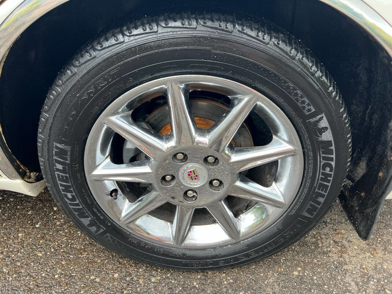 Used 2011 Cadillac DTS Luxury image 28