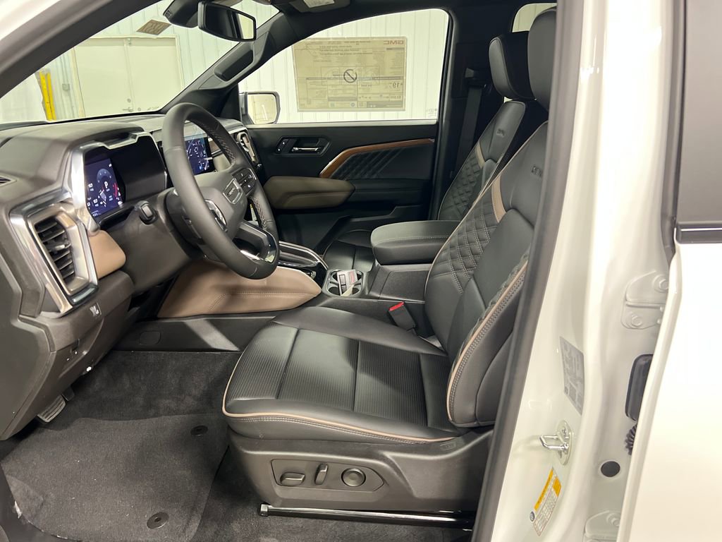 New 2026 GMC Canyon Denali AWD/4WD image 12