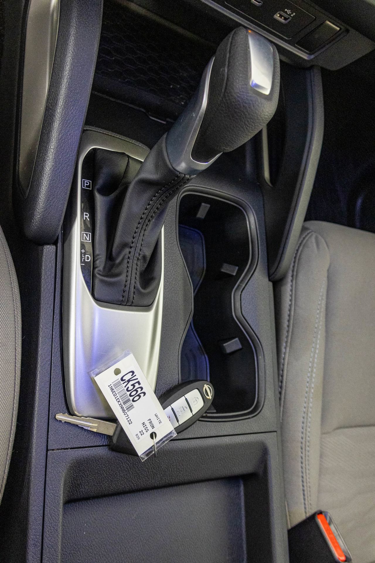 Used 2022 Nissan Frontier SV image 26