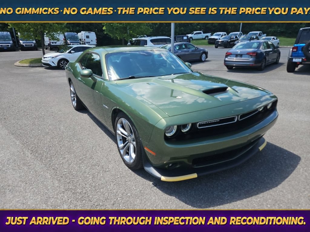 Used 2020 Dodge Challenger R/T RWD image 1
