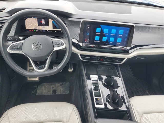 Used 2024 Volkswagen Atlas Cross Sport SEL Premium R-Line image 13