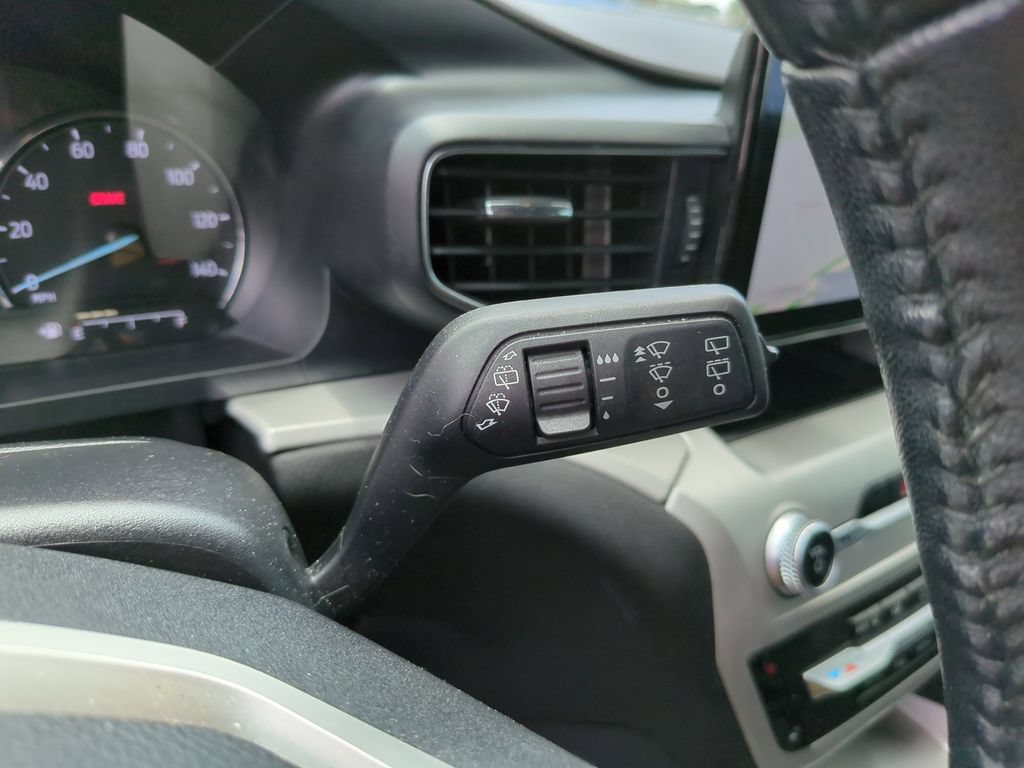Certified 2022 Ford Explorer XLT w/ Equipment Group 202A RWD image 37